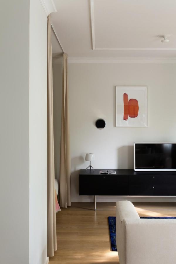 Design Studio Apartment With Balcony By Hostlovers Kaunas Ngoại thất bức ảnh